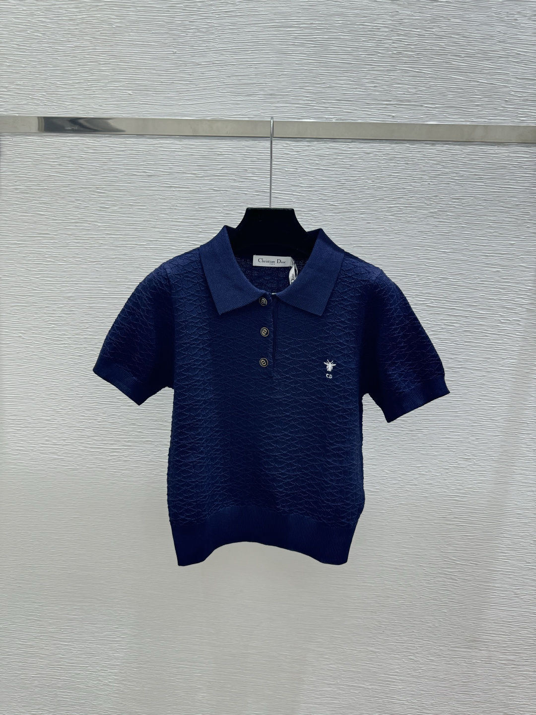 🆕D家🆕  春夏新款 纯色简约翻领针织短袖颜色：白色 宝蓝尺码：36.38.40
