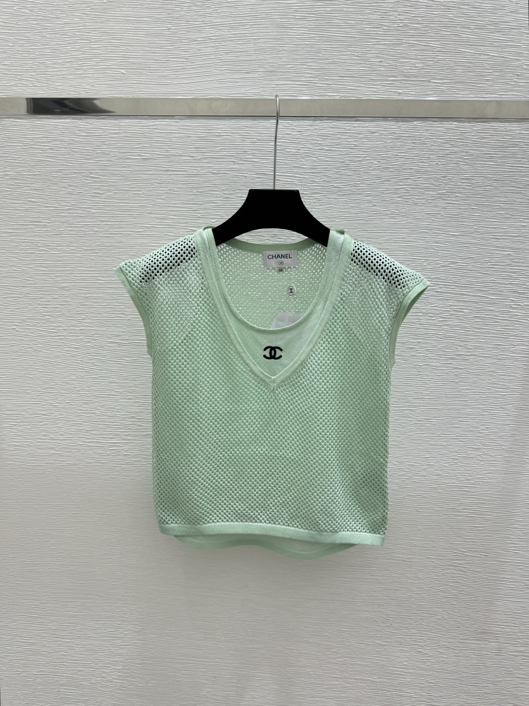🆕CH家🆕  春夏新款 纯色镂空假老金圆领针织短袖颜色：绿色尺码：36.38.40