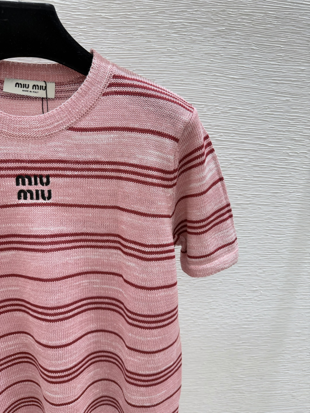 🆕M家🆕  春夏新款 撞色条纹圆领针织短袖颜色：粉色尺码：36.38.40