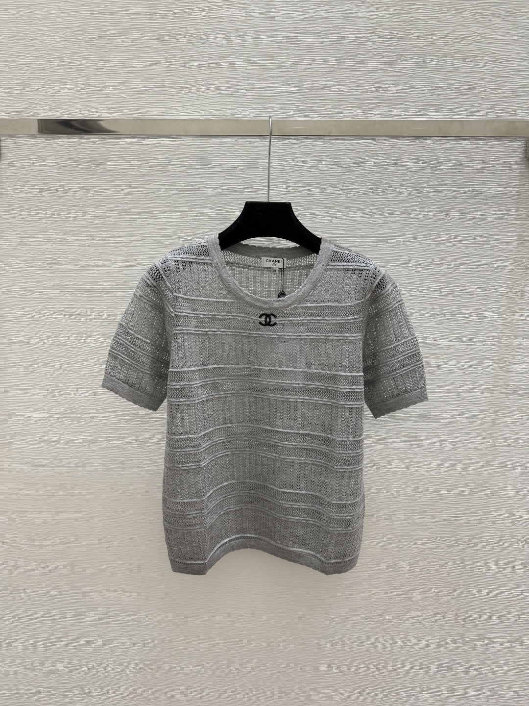 🆕CH家🆕  春夏新款 纯色简约圆领针织短袖颜色：白色 灰色尺码：36.38.40