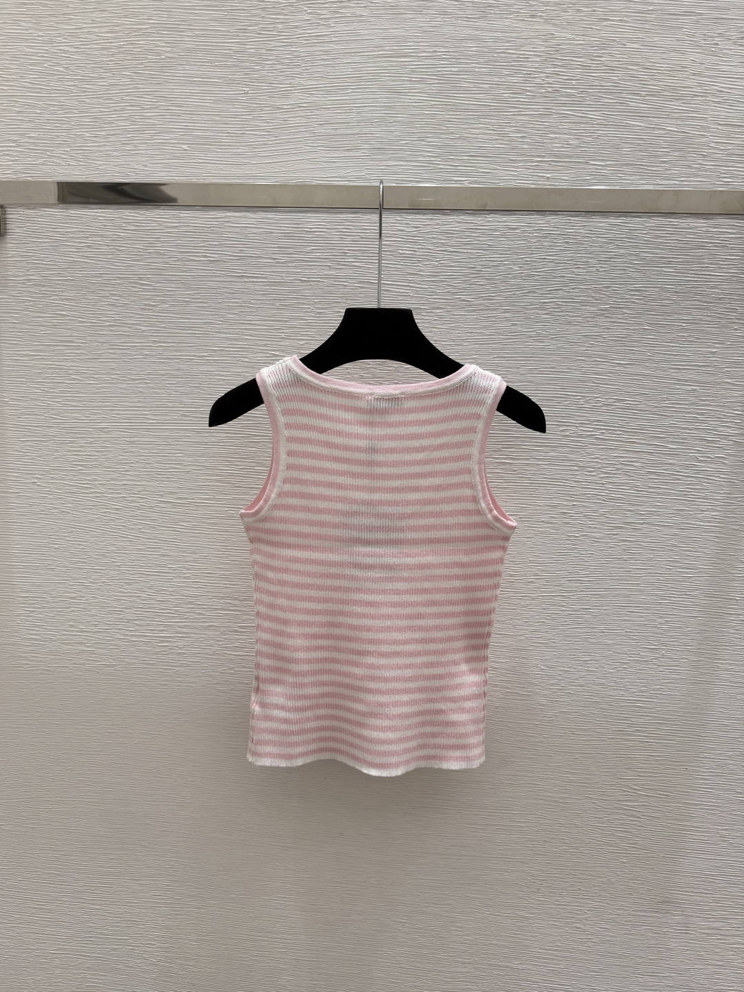 🆕CH家🆕  春夏新款 撞色条纹圆领针织背心颜色：粉色 黑色尺码：36.38.40