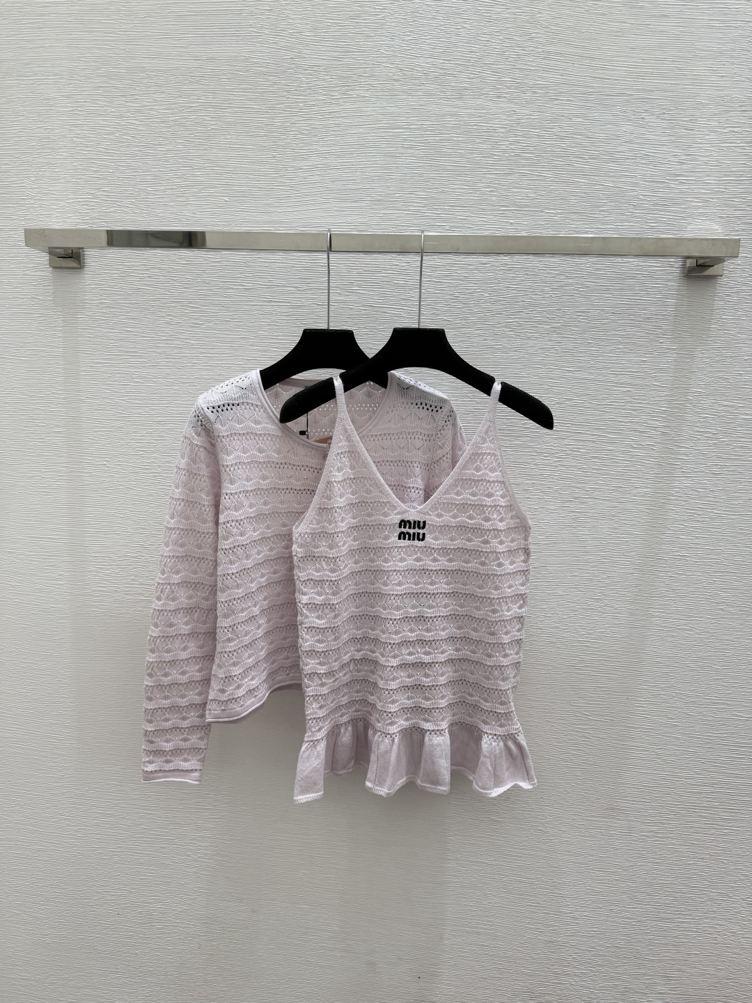 套🆕M家🆕  春夏新款 纯色简约针织两件套颜色：粉色 杏色尺码：36.38.40