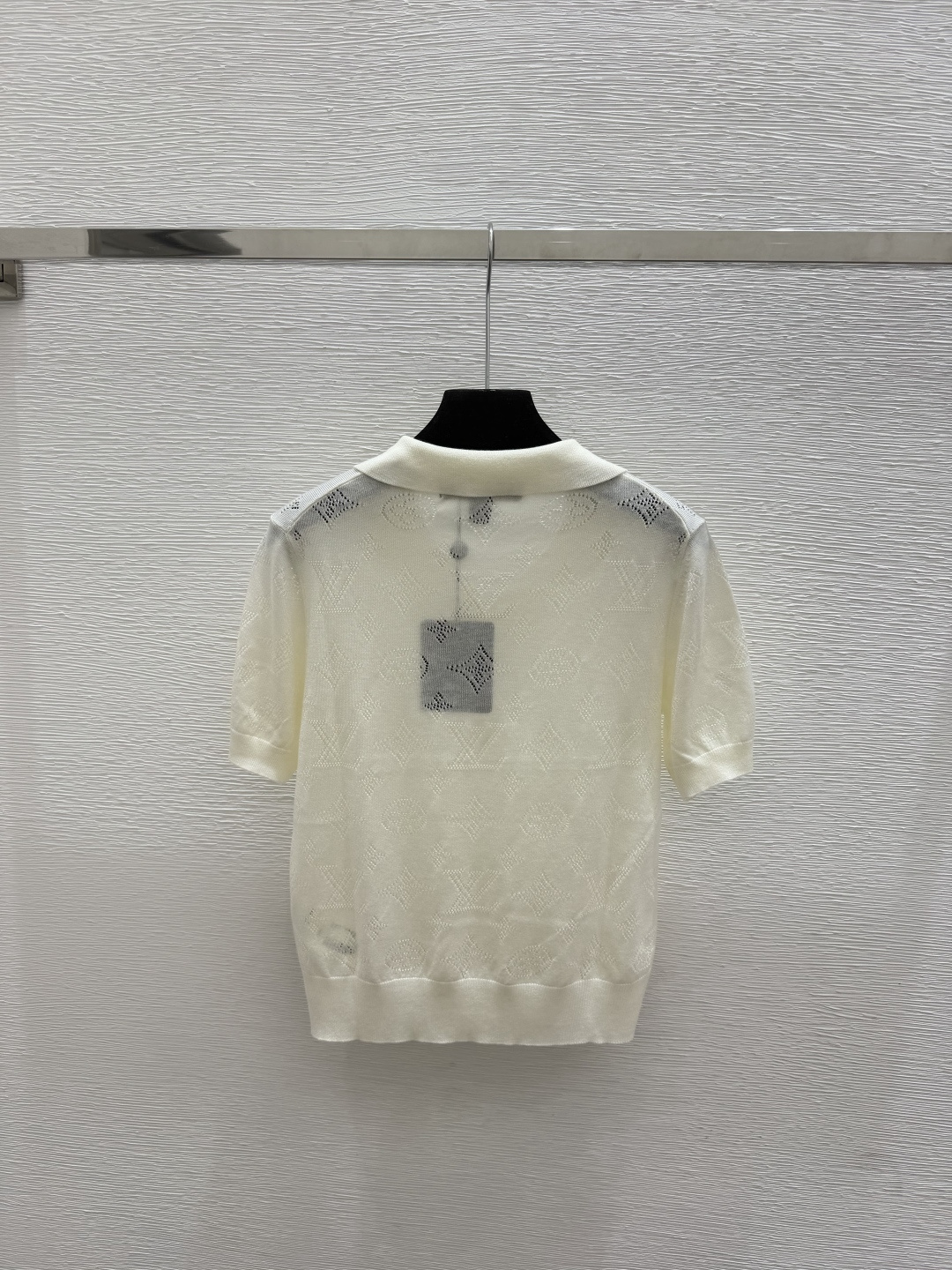 🆕L家🆕  春夏新款 纯色老花字母翻领针织短袖颜色：白色 粉色 卡其尺码：36.38.40