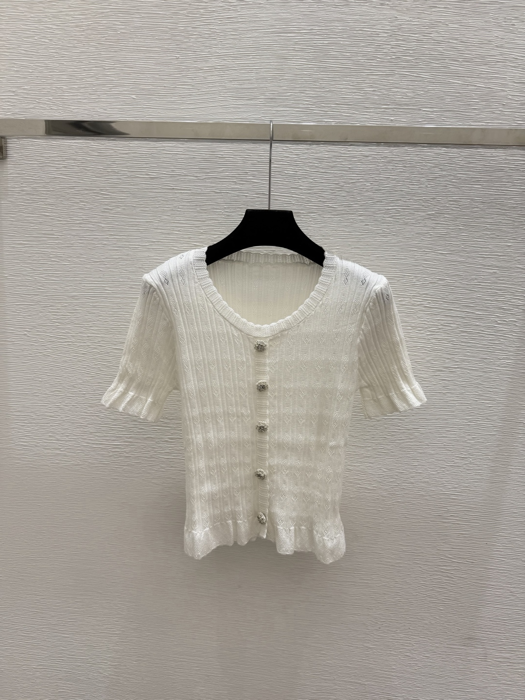 🆕CH家🆕  春夏新款 纯色简约圆领针织短袖颜色：白色 粉色 黄色尺码：36.38.40