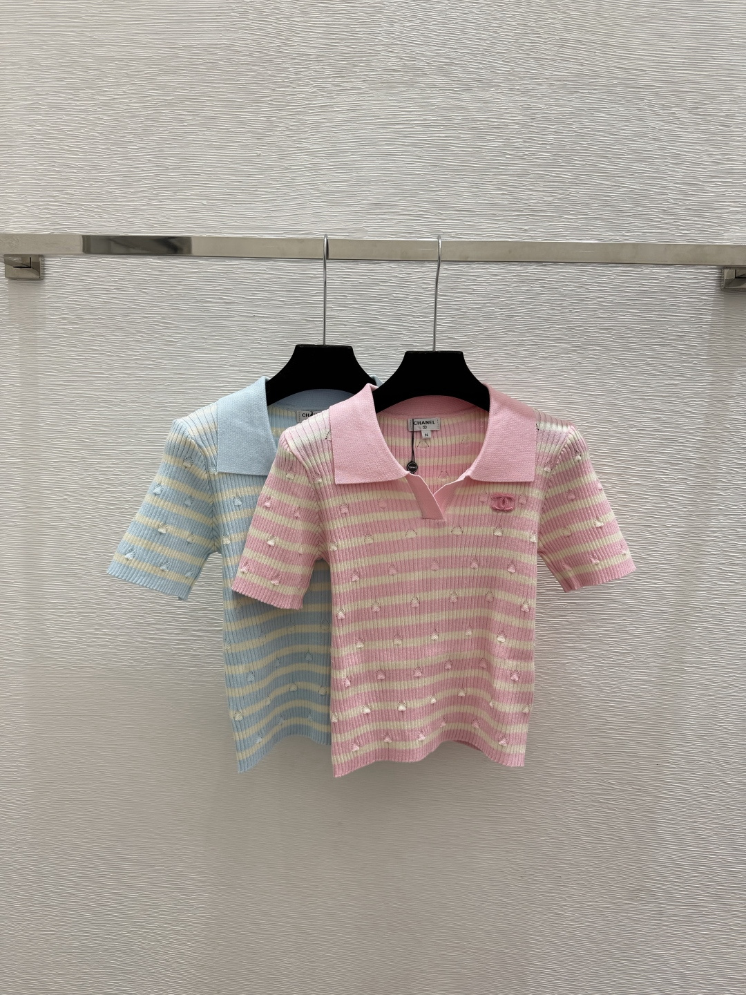 🆕CH家🆕  春夏新款 撞色条纹翻领针织短袖颜色：粉色 蓝色尺码：36.38.40
