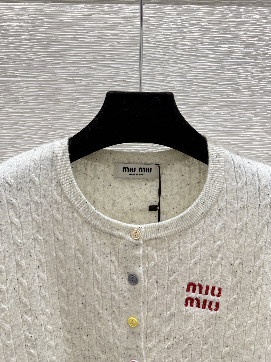 🆕M家🆕  春夏新款 纯色简约圆领针织长袖开衫颜色：白色 灰色尺码：36.38.40