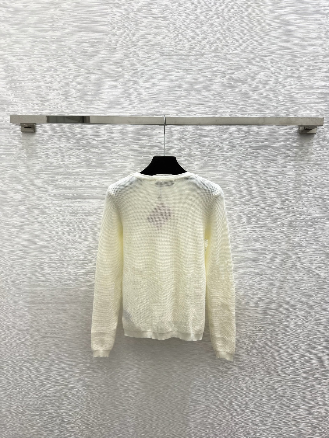 🆕M家🆕  春夏新款 纯色简约圆领针织长袖颜色：杏色尺码：36.38.40