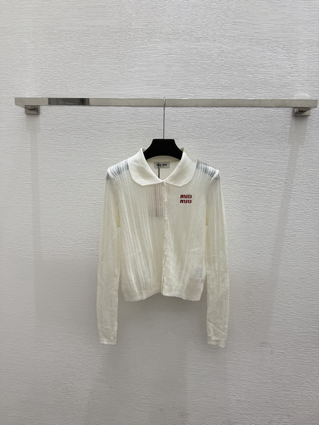 🆕M家🆕  春夏新款 纯色翻领针织长袖开衫颜色：杏色 灰色尺码：36.38.40