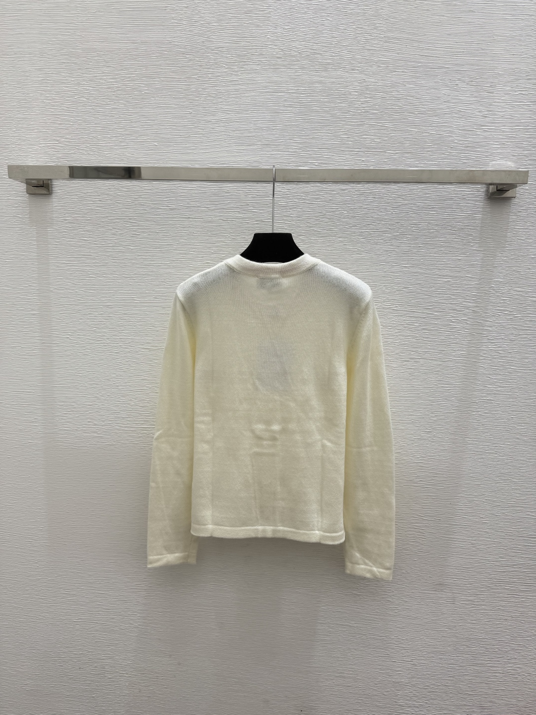 🆕CH家🆕  春夏新款 纯色简约圆领针织长袖开衫颜色：杏色尺码：36.38.40