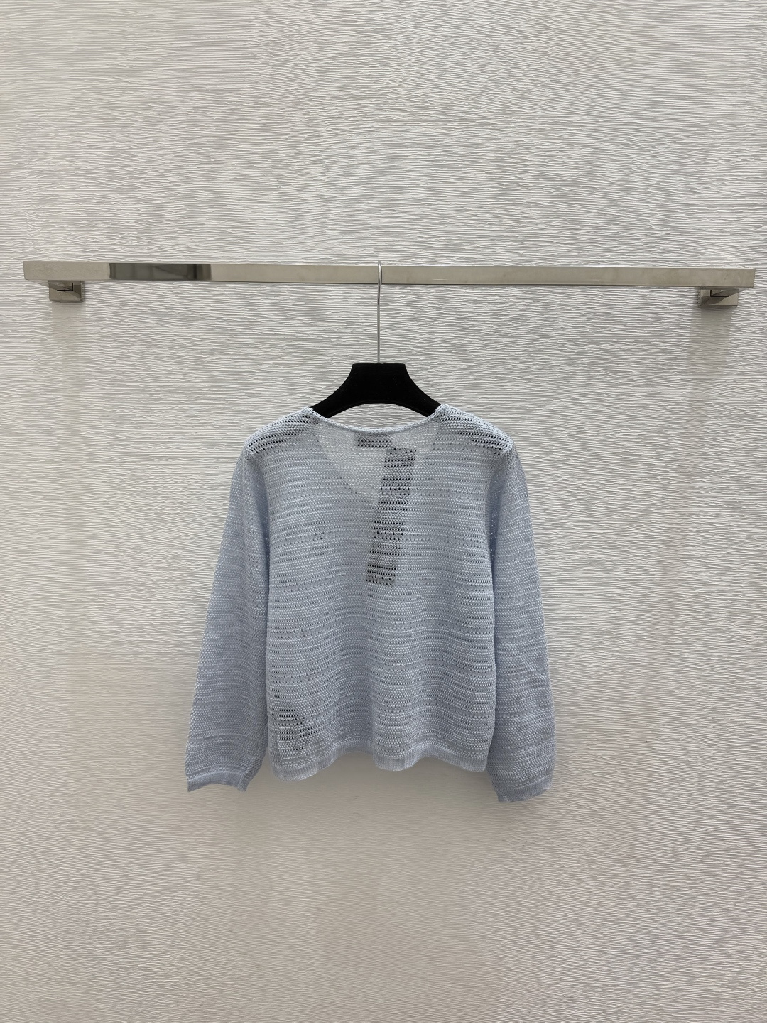 🆕Y家🆕  春夏新款 纯色简约V领针织长袖开衫颜色：白色 蓝色尺码：36.38.40