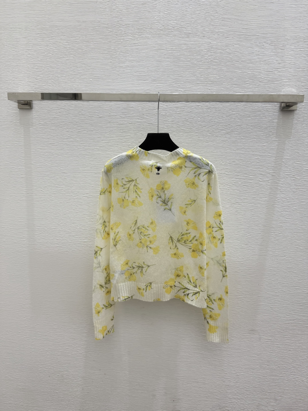 🆕D家🆕  春夏新款 撞色花卉圆领针织长袖开衫颜色：黄色尺码：36.38.40
