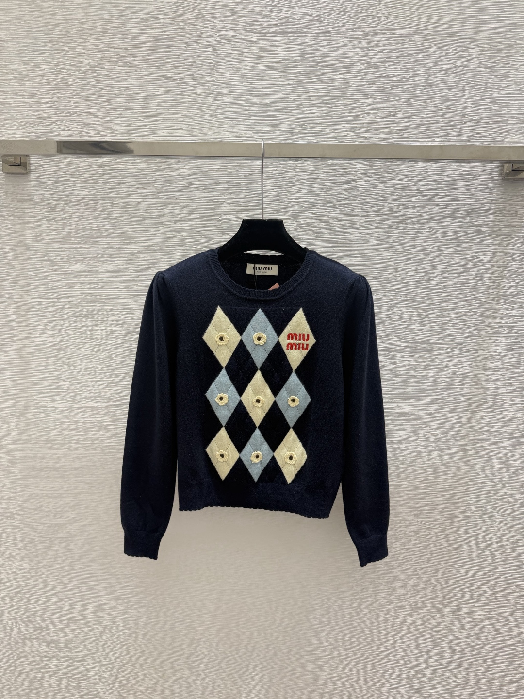 🆕M家🆕  春夏新款 撞色花卉菱格圆领针织长袖颜色：灰色 宝蓝尺码：36.38.40