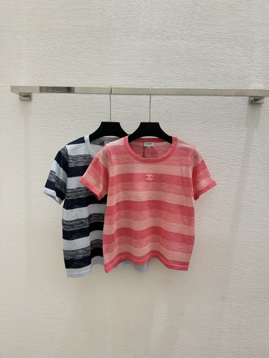🆕CH家🆕  春夏新款 撞色条纹圆领针织短袖颜色：粉色 蓝色尺码：36.38.40
