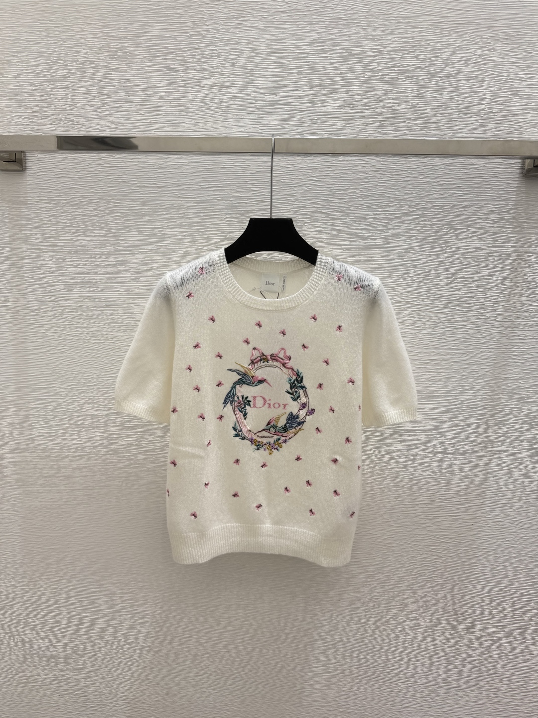 🆕D家🆕  春夏新款 撞色花卉圆领针织短袖颜色：白色 尺码：36.38.40