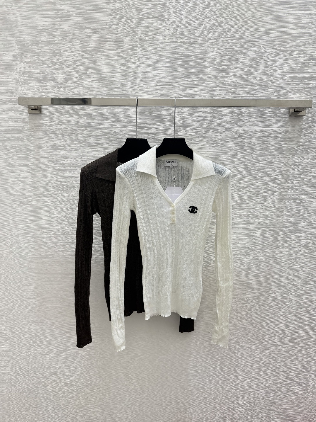 🆕CH家🆕  春夏新款 纯色翻领针织长袖颜色：白色 咖啡尺码：36.38.40