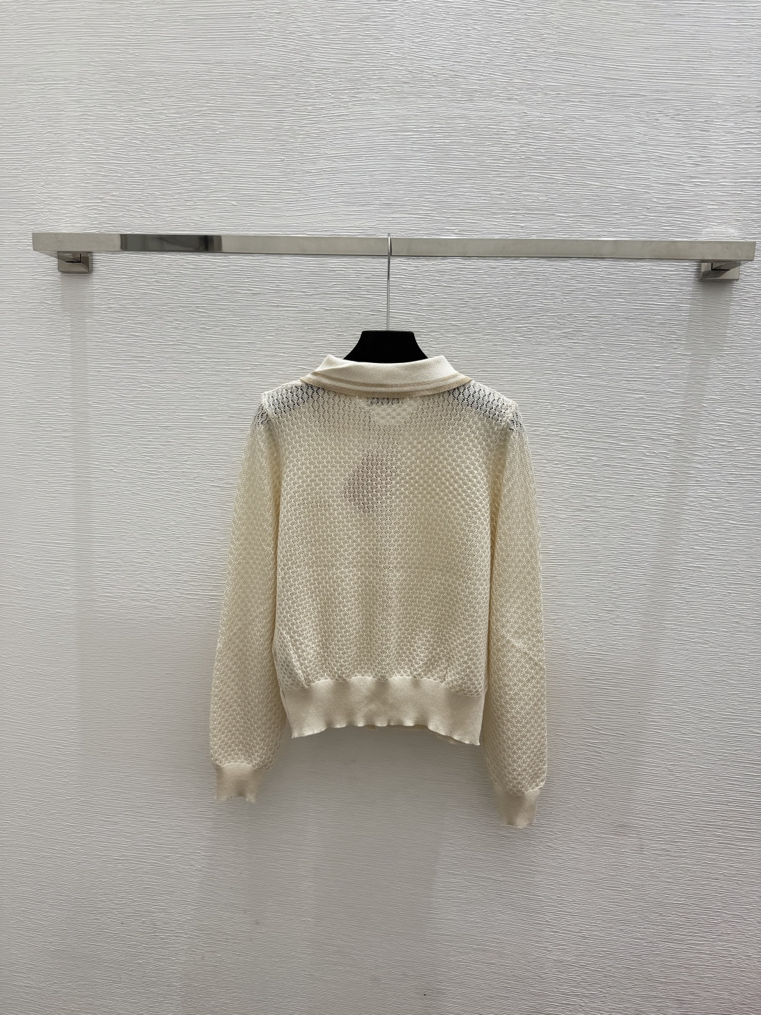 🆕M家🆕  春夏新款 纯色翻领针织长袖开衫颜色：杏色尺码：36.38.40