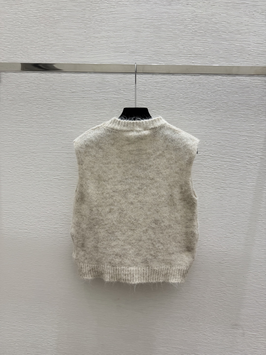 🆕CH家🆕  春夏新款 紫色花卉圆领针织背心颜色：杏色 灰色尺码：36.38.40