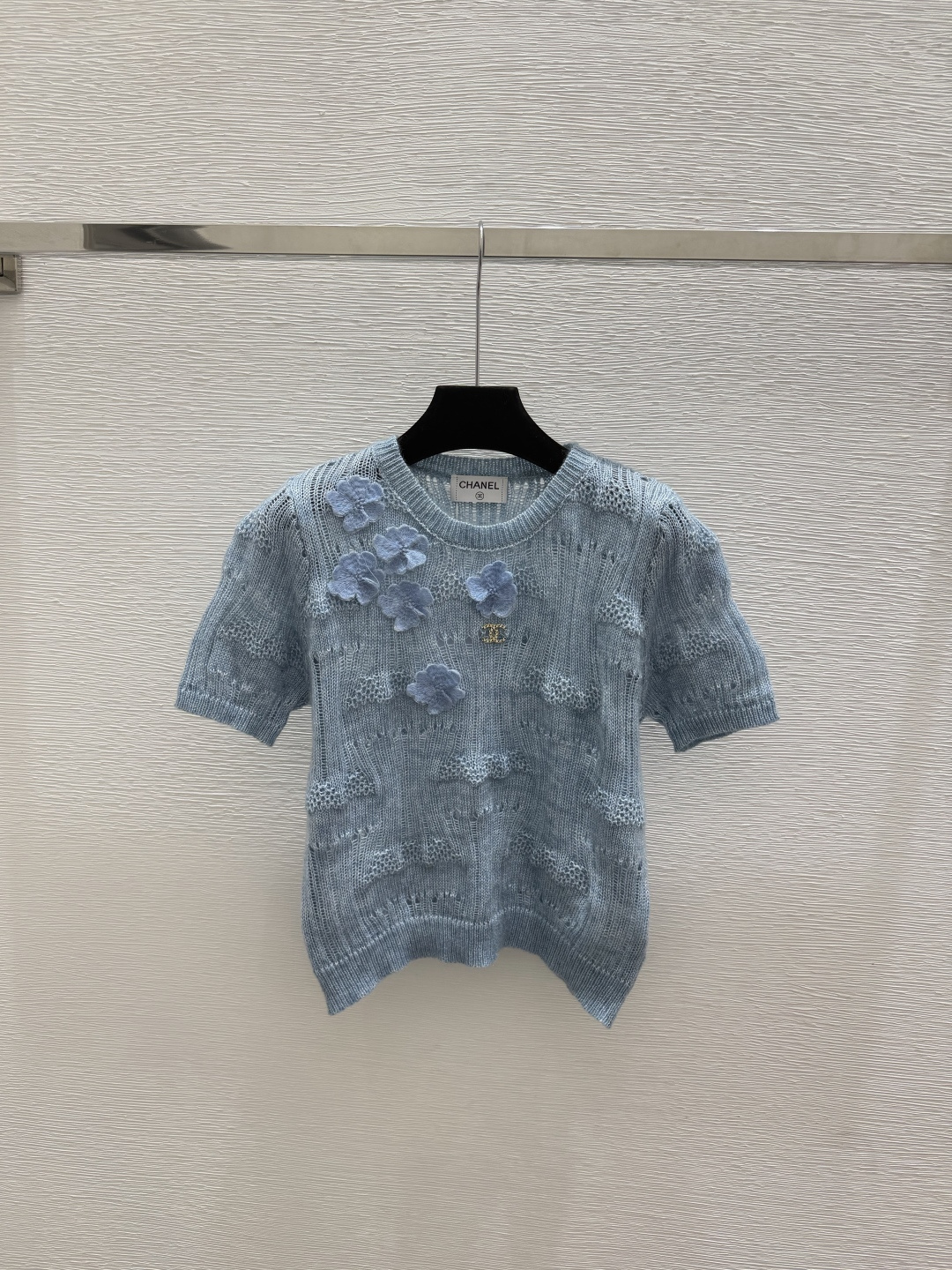 🆕CH家🆕  春夏新款  纯色花卉圆领针织短袖颜色：粉色 蓝色尺码：36.38.40