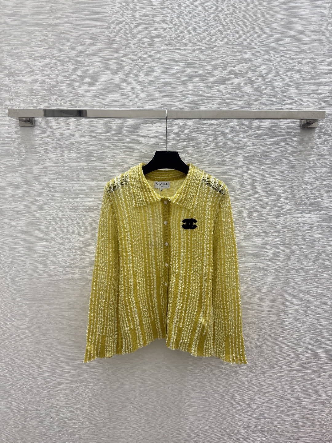 🆕CH家🆕  春夏新款 纯色翻领针织长袖开衫颜色：黄色 灰色尺码：36.38.40