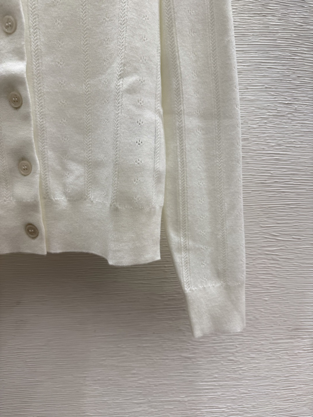 🆕M家🆕  春夏新款 纯色简约翻领针织长袖开衫颜色：白色 灰色 宝蓝尺码：36.38.40