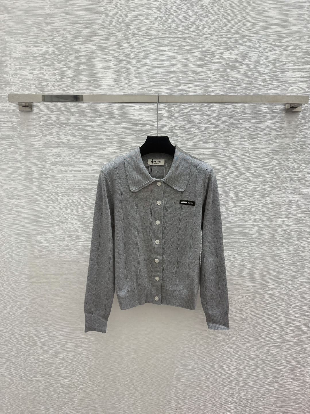 🆕M家🆕  春夏新款 纯色简约翻领针织长袖开衫颜色：白色 灰色 宝蓝尺码：36.38.40