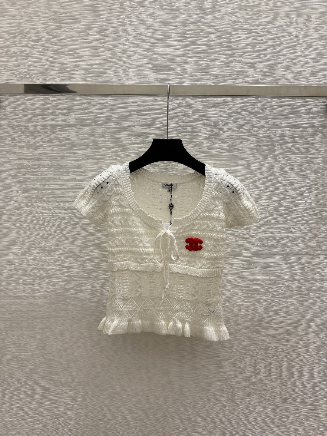 🆕CH家🆕  春夏新款 纯色简约圆领针织短袖颜色：白色 卡其尺码：36.38.40