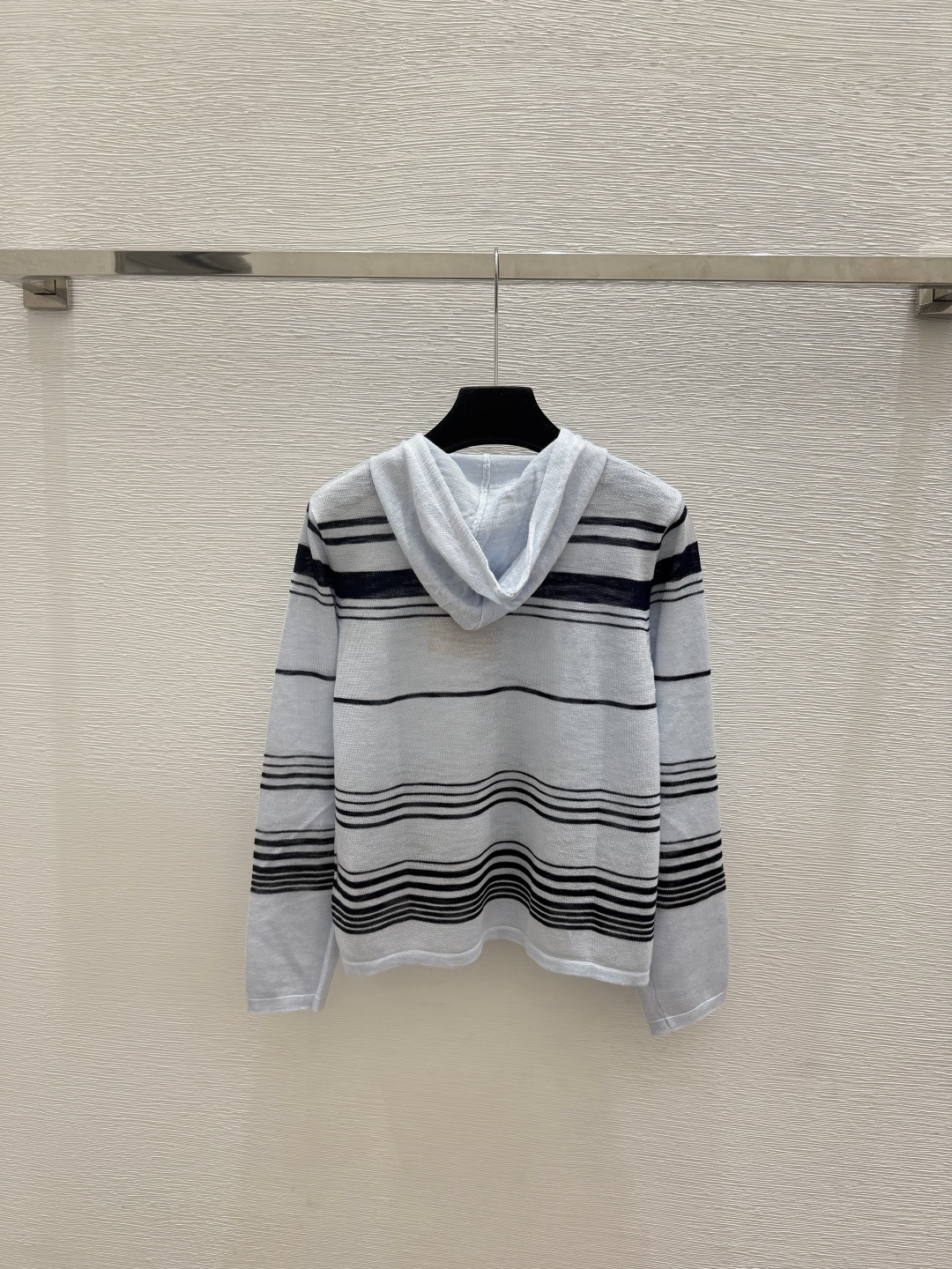 🆕M家🆕  春夏新款 撞色条纹连帽针织长袖开衫颜色：白色 蓝色尺码：36.38.40