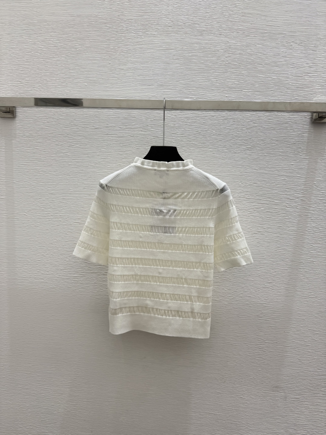 🆕CH家🆕  春夏新款 纯色钉珠圆领针织短袖颜色：白色 粉色 黑色尺码：36.38.40
