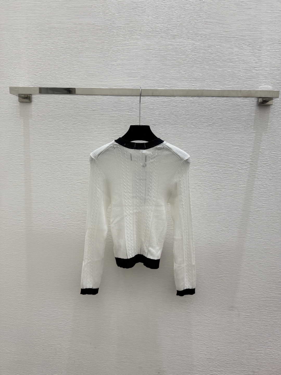 🆕CH家🆕  春夏新款 撞色简约圆领针织长袖颜色：白色 黄色 宝蓝尺码：36.38.40