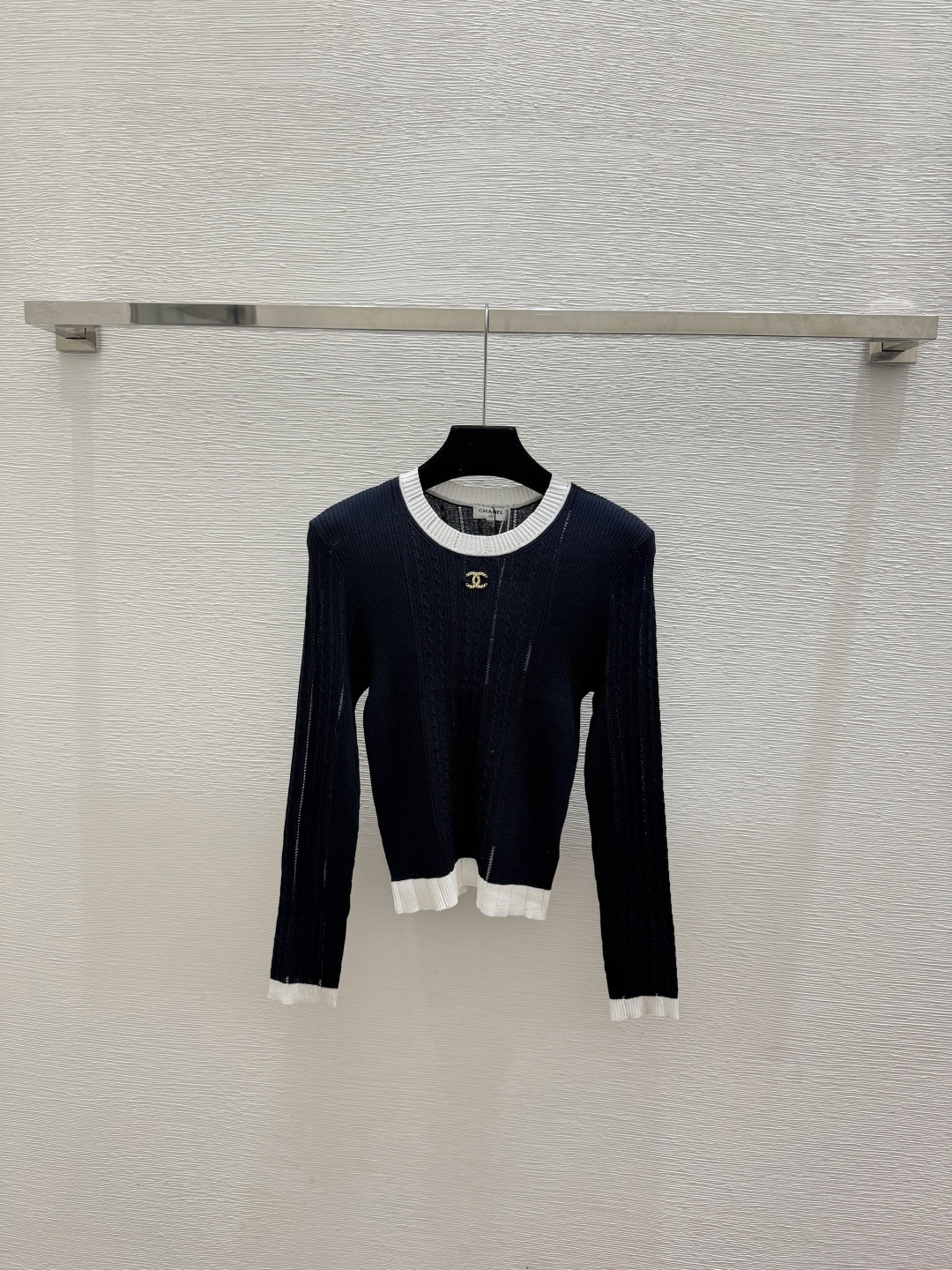 🆕CH家🆕  春夏新款 撞色简约圆领针织长袖颜色：白色 黄色 宝蓝尺码：36.38.40