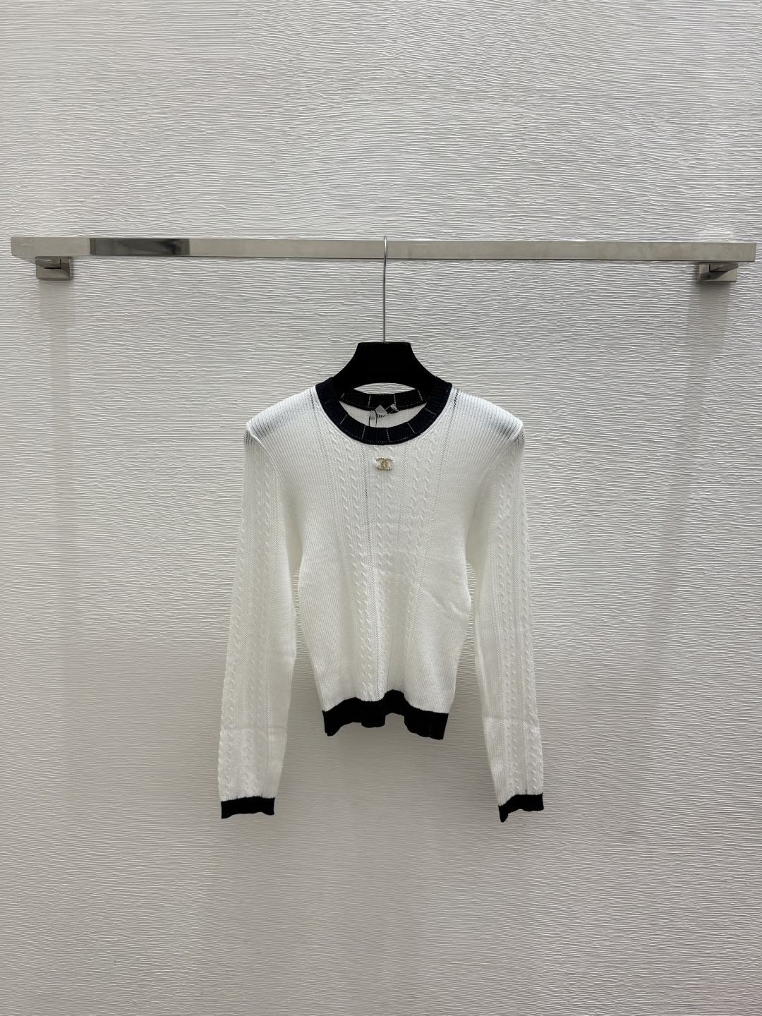 🆕CH家🆕  春夏新款 撞色简约圆领针织长袖颜色：白色 黄色 宝蓝尺码：36.38.40
