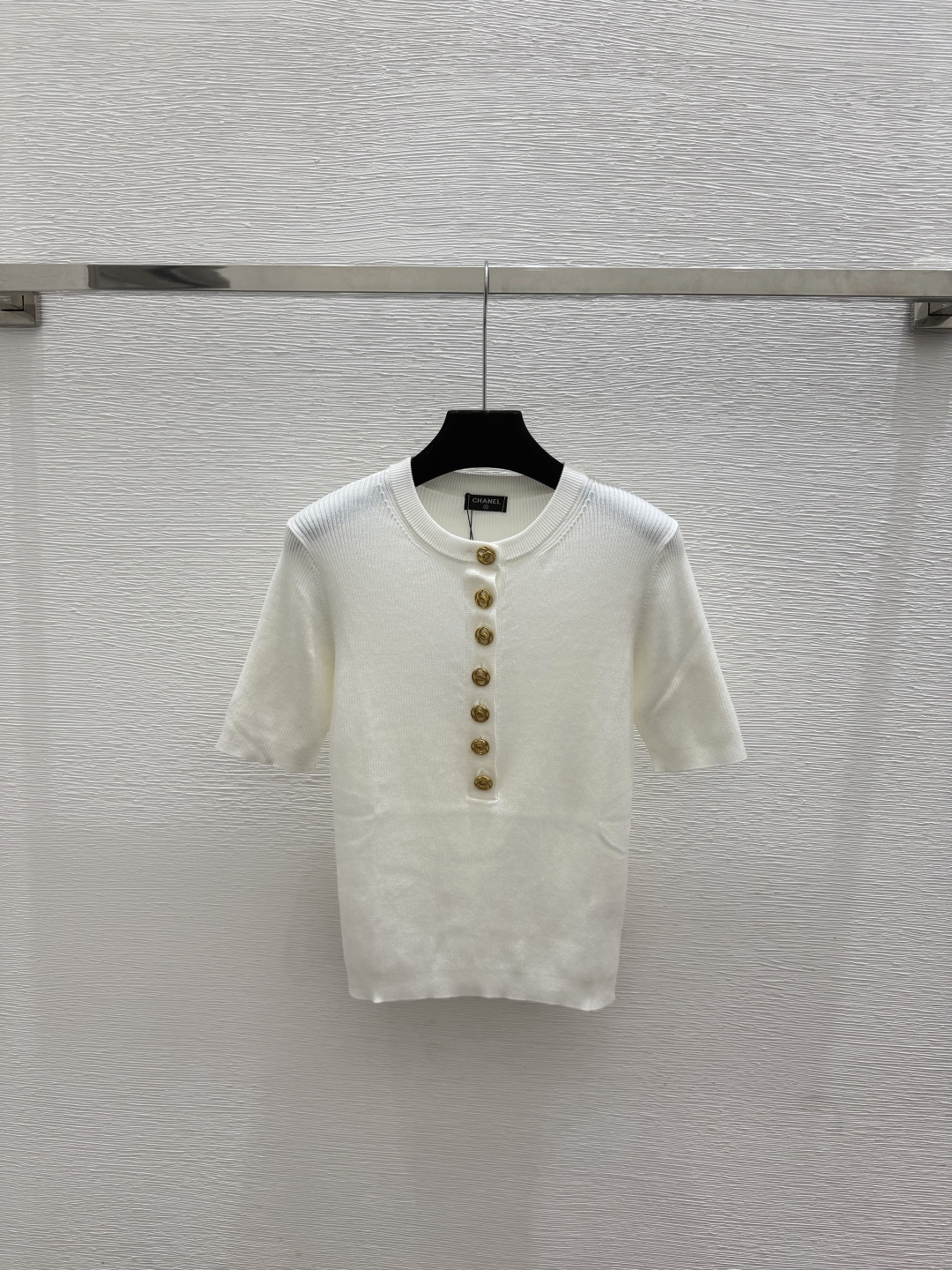 🆕CH家🆕  春夏新款 纯色简约圆领针织短袖颜色：白色 黑色尺码：36.38.40