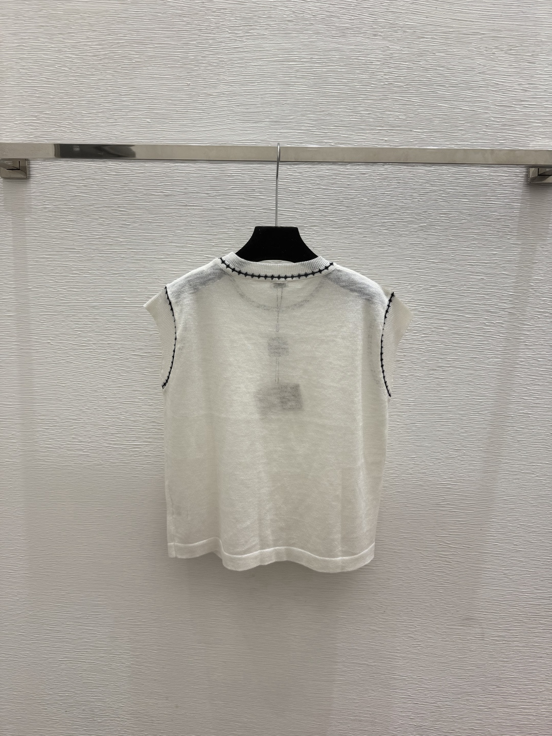 🆕LO家🆕  春夏新款 撞色简约圆领针织短袖颜色：白色 宝蓝尺码：36.38.40