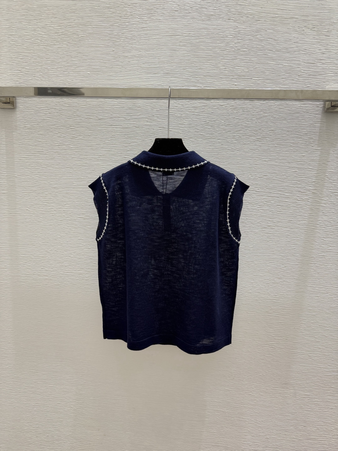 🆕LO家🆕  春夏新款 撞色简约翻领针织短袖颜色：白色 宝蓝尺码：36.38.40