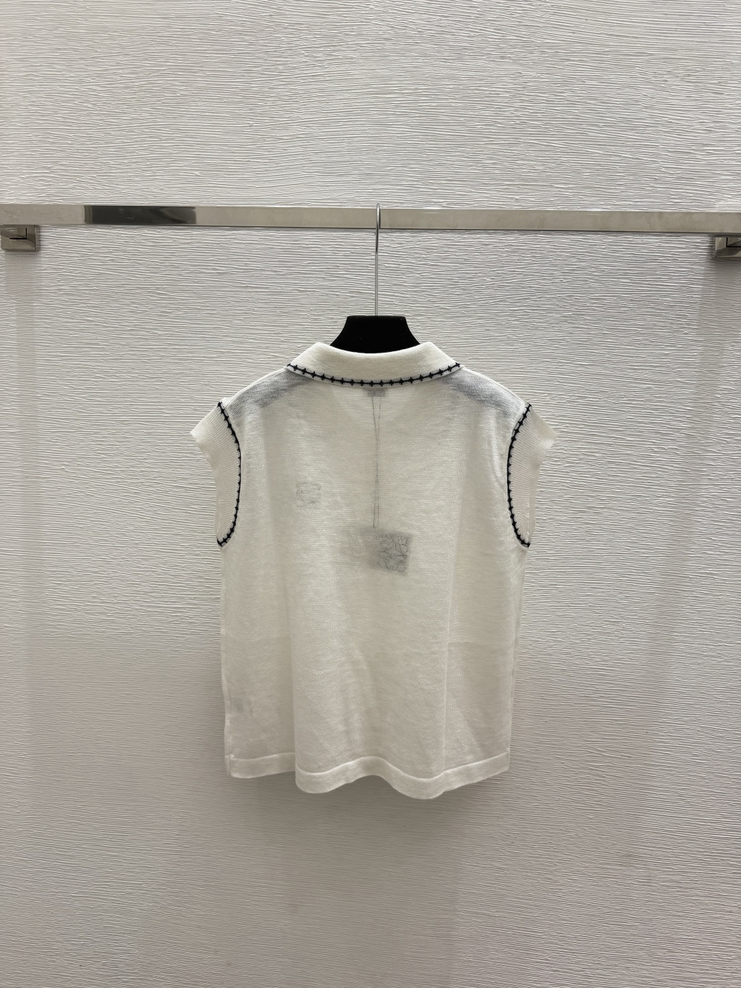 🆕LO家🆕  春夏新款 撞色简约翻领针织短袖颜色：白色 宝蓝尺码：36.38.40