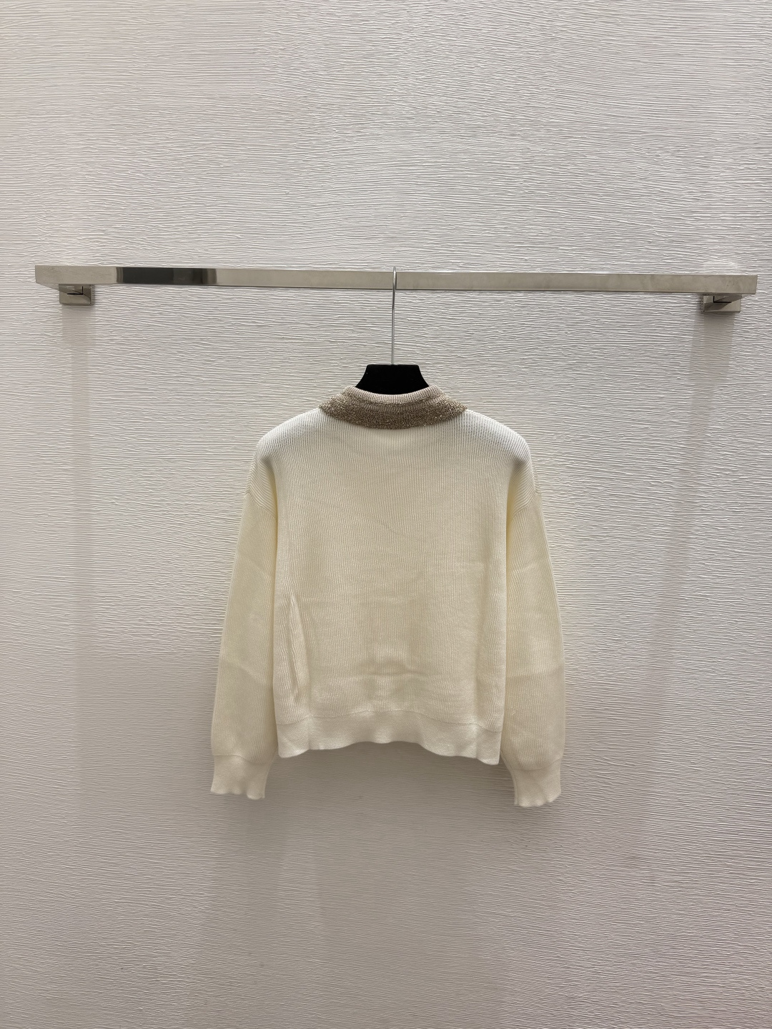 🆕BC家🆕  春夏新款 撞色翻领针织长袖颜色：杏色 宝蓝尺码：36.38.40