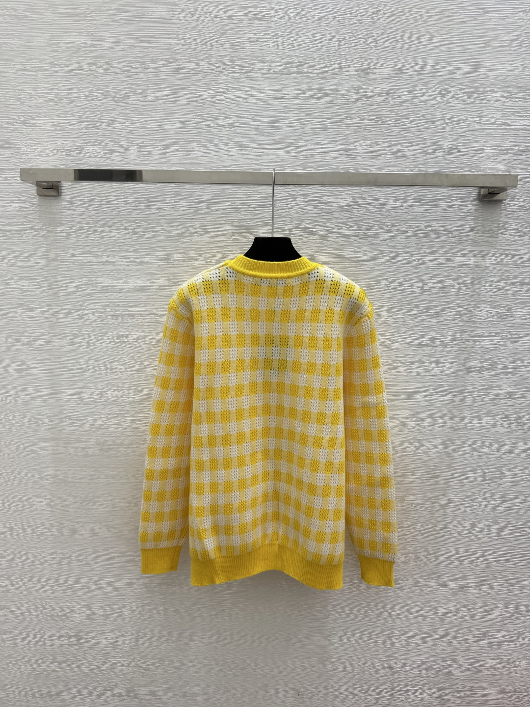 🆕L家🆕  春夏新款 撞色格子条纹圆领针织长袖颜色：黄色尺码：36.38.40