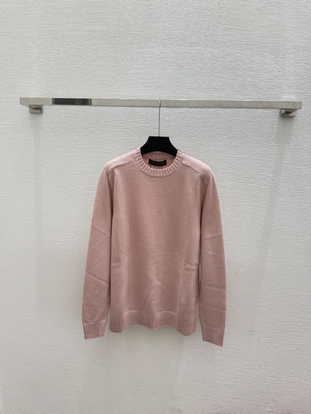 🆕L家🆕  春夏新款 纯色简约圆领针织长袖颜色：粉色 灰色 蓝色 紫色 尺码：36.38.40