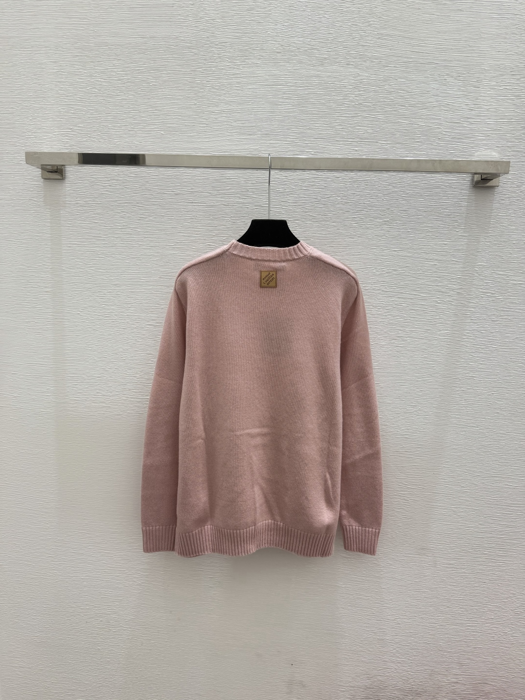 🆕L家🆕  春夏新款 纯色简约圆领针织长袖颜色：粉色 灰色 蓝色 紫色 尺码：36.38.40