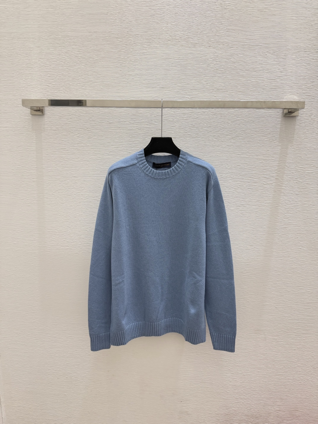🆕L家🆕  春夏新款 纯色简约圆领针织长袖颜色：粉色 灰色 蓝色 紫色 尺码：36.38.40