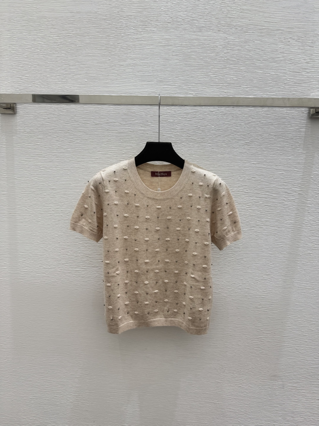 🆕Max家🆕  春夏新款 纯色重工钉珠圆领针织短袖颜色：白色 粉色 卡其尺码：36.38.40
