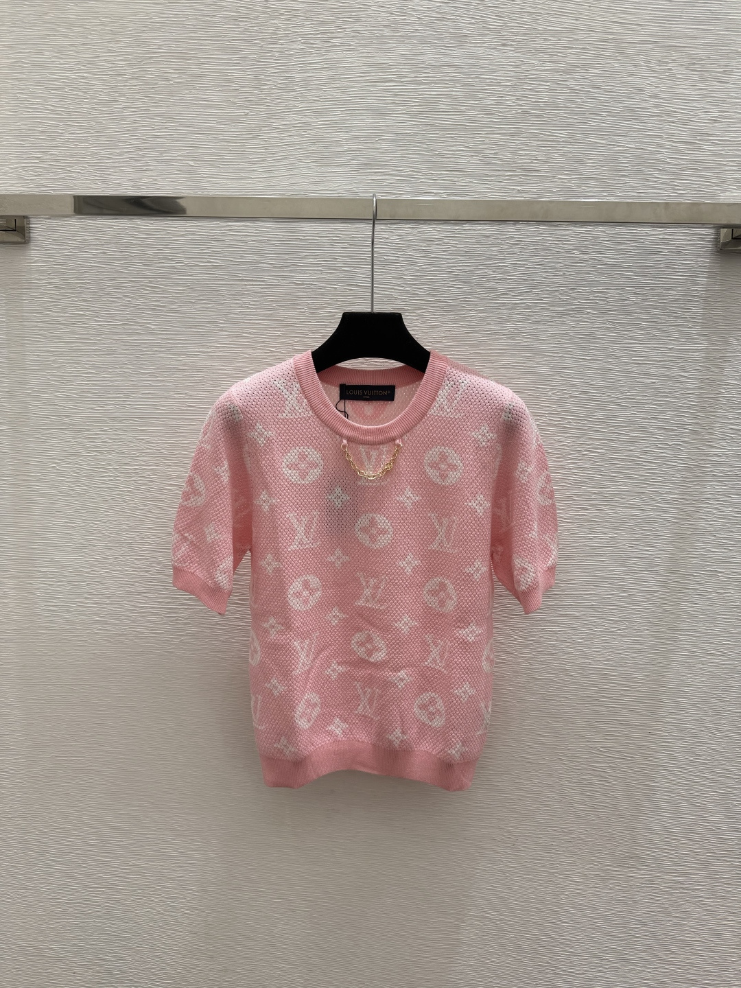 🆕L家🆕  春夏新款 撞色老花字母圆领针织短袖颜色：白色 粉色 黑色尺码：36.38.40