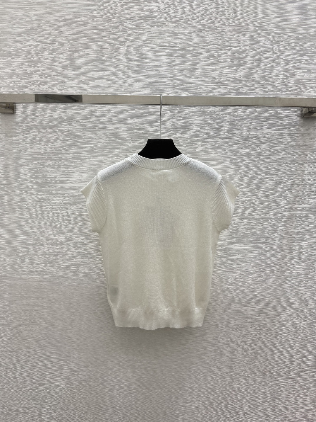 🆕D家🆕  春夏新款 纯色简约圆领针织短袖颜色：白色 灰色尺码：36.38.40