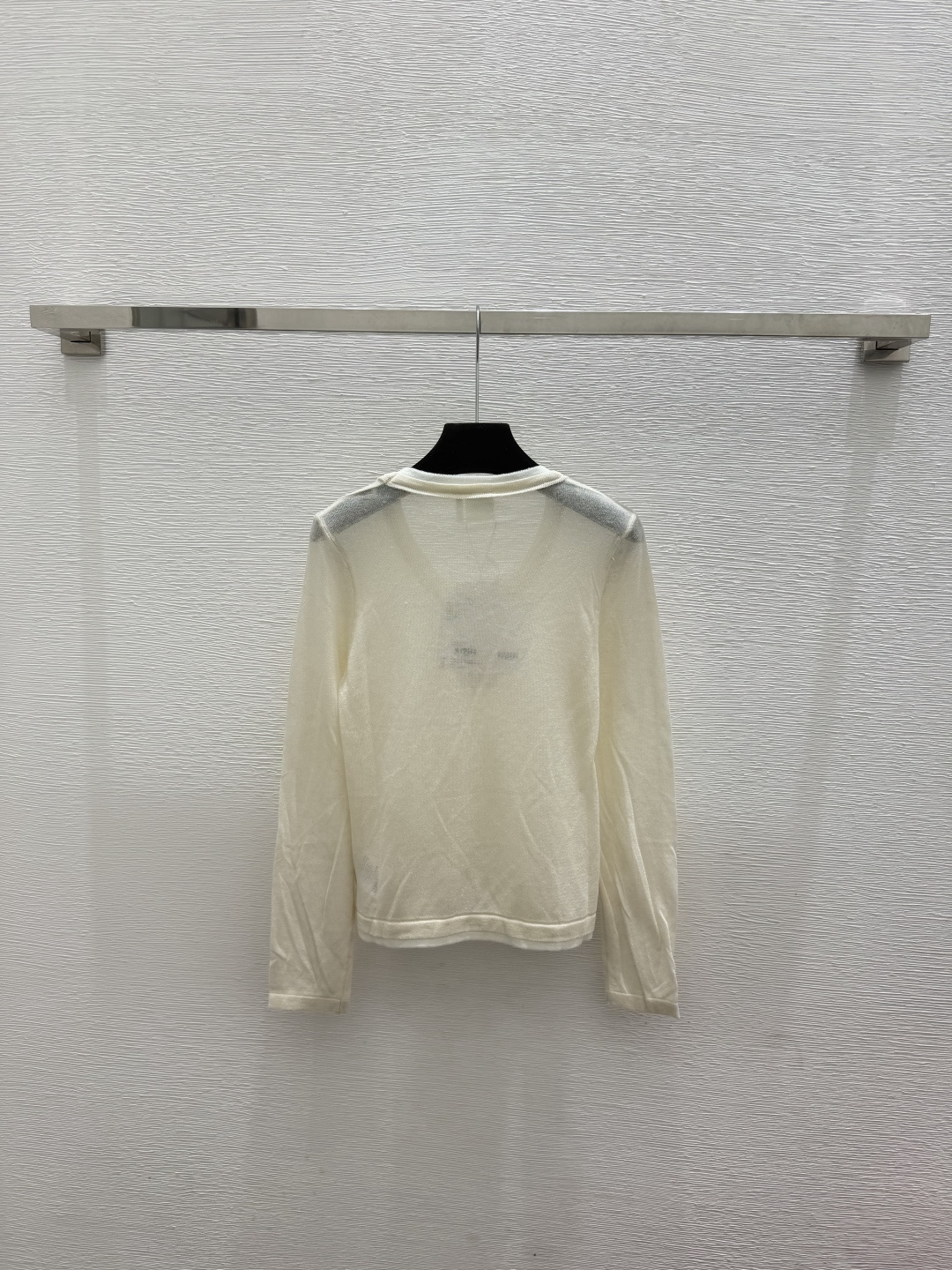 🆕D家🆕  春夏新款 撞色假两件圆领针织长袖颜色：白色 粉色 灰色尺码：36.38.40