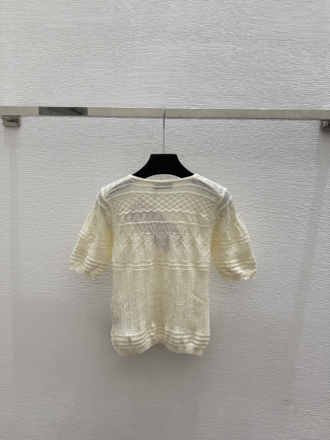 🆕M家🆕  春夏新款 纯色简约针织短袖颜色：杏色尺码：36.38.40
