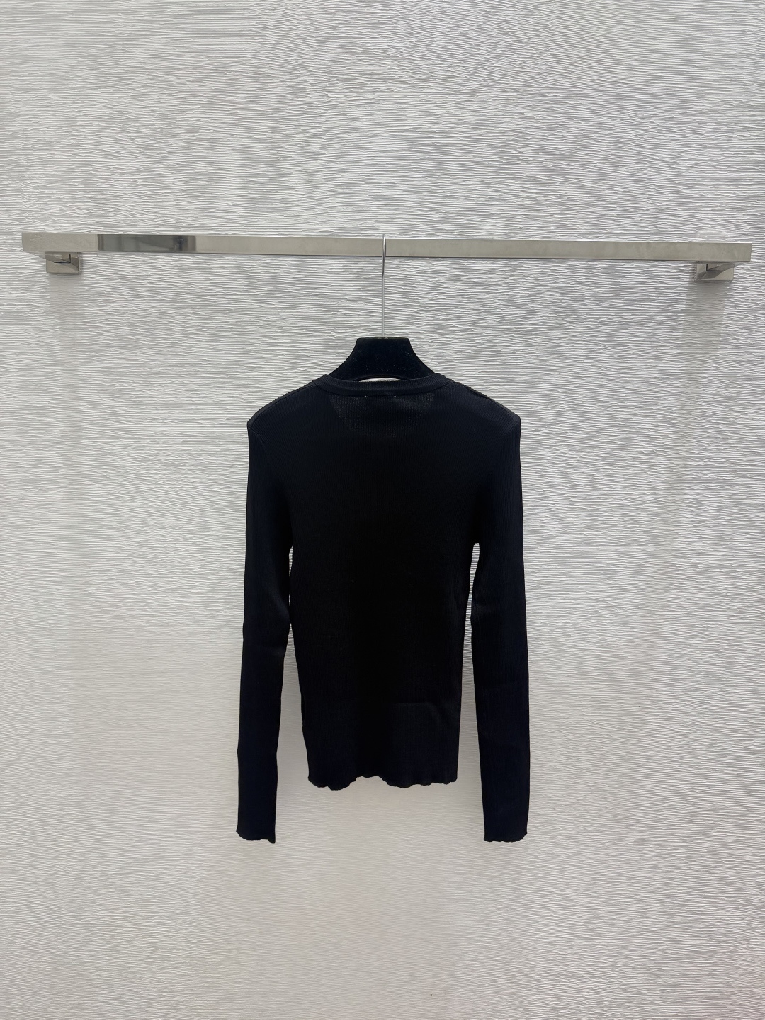 🆕CH家🆕  春夏新款 纯色简约圆领针织长袖开衫颜色：白色 黑色尺码：36.38.40