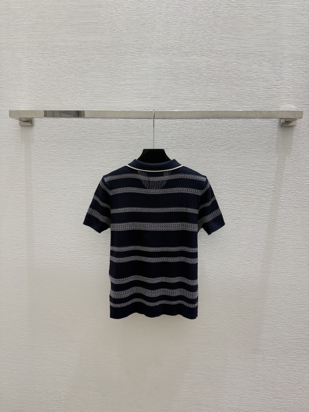 🆕M家🆕  春夏新款 撞色条纹翻领针织短袖颜色：宝蓝尺码：36.38.40