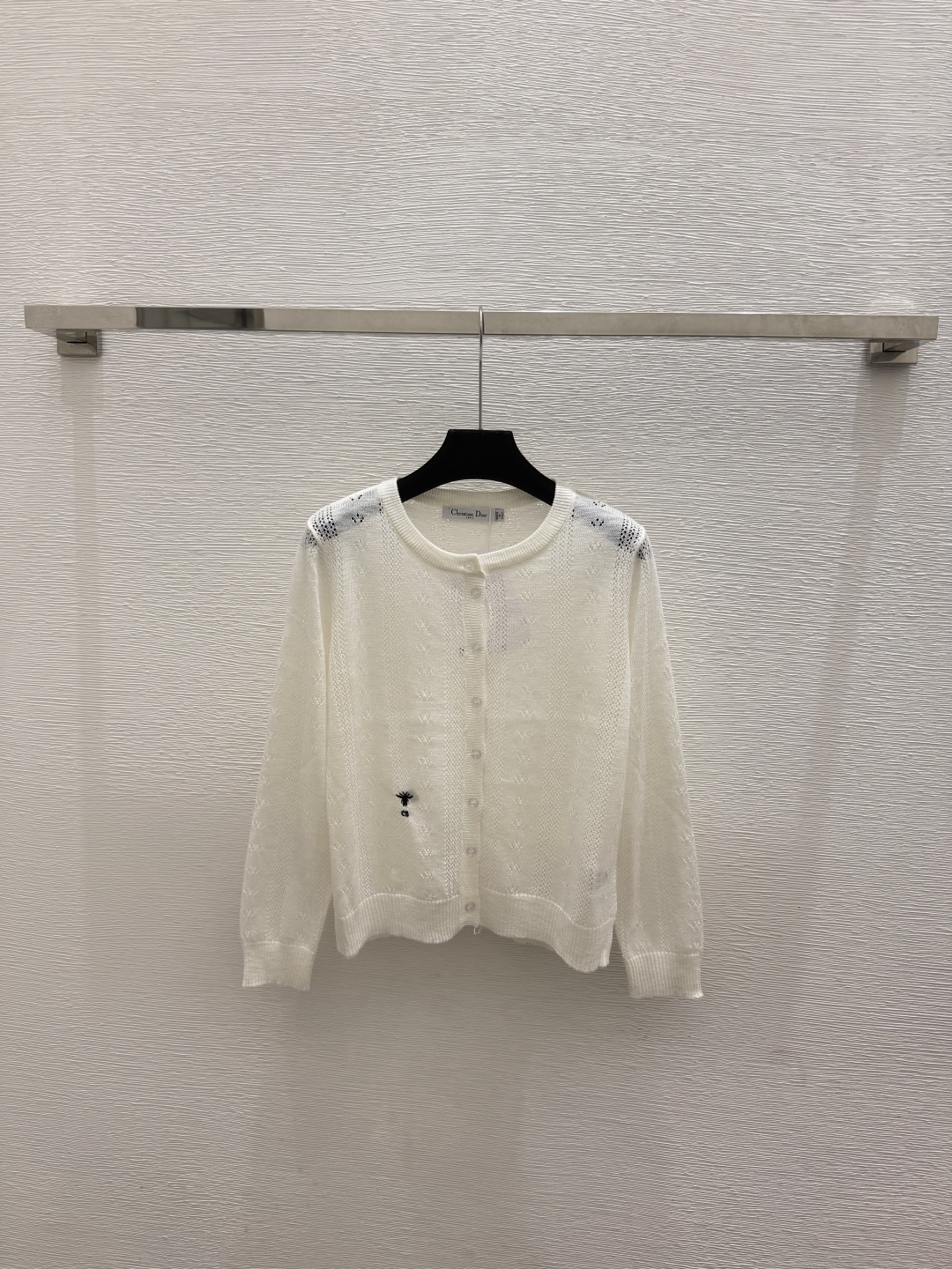 🆕D家🆕  春夏新款 纯色简约圆领针织长袖开衫颜色：白色 灰色尺码：36.38.40