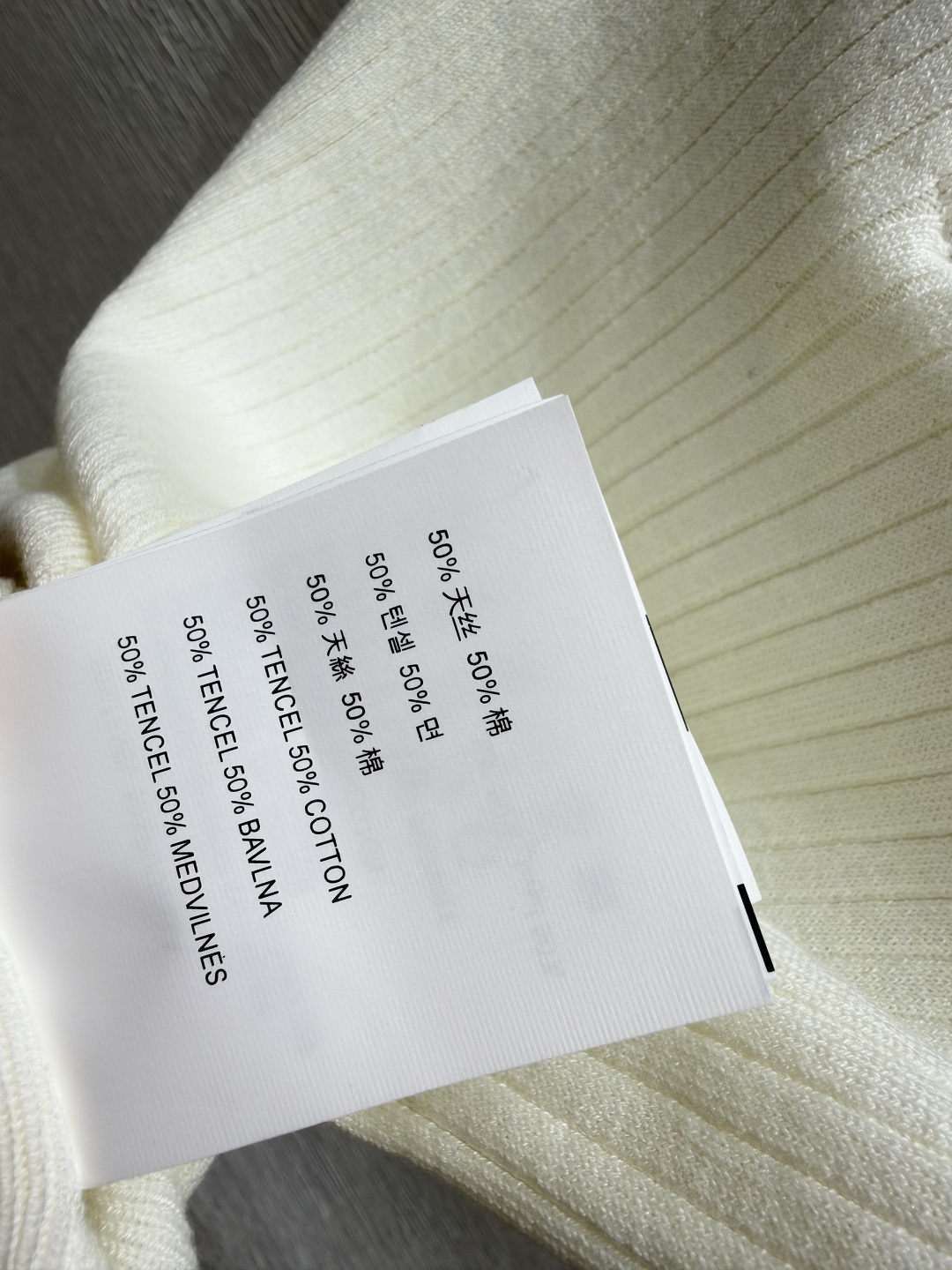 🆕M家🆕  春夏新款 纯色简约翻领针织短袖颜色：白色 灰色尺码：36.38.40