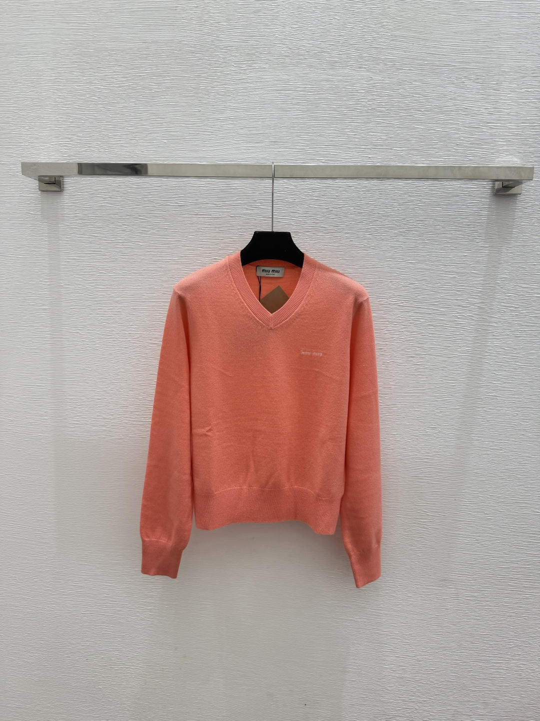 🆕M家🆕  春夏新款 纯色简约V领针织长袖颜色：粉色尺码：36.38.40
